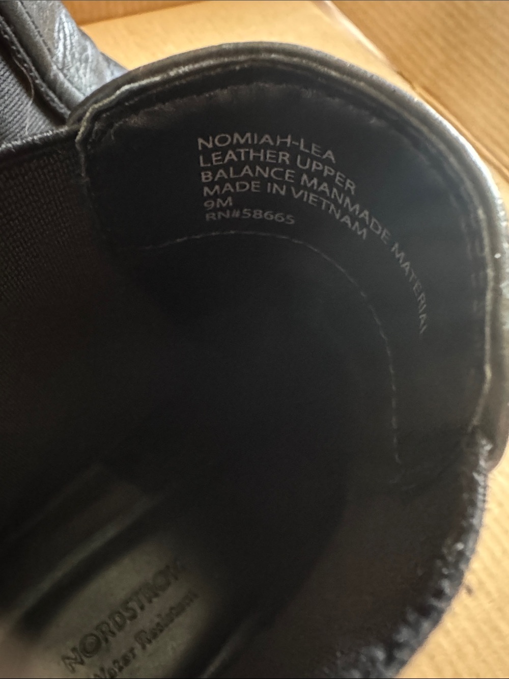Nordstrom Black Leather Women's Chelsea Ankle Boots - Picture 9 of 9